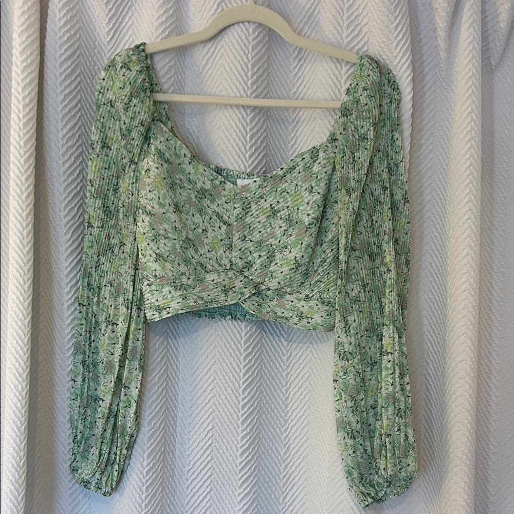 Astr Green Floral Women's Crop Blouse